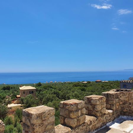 Stoupa Mani Tower Apartment Bagian luar foto