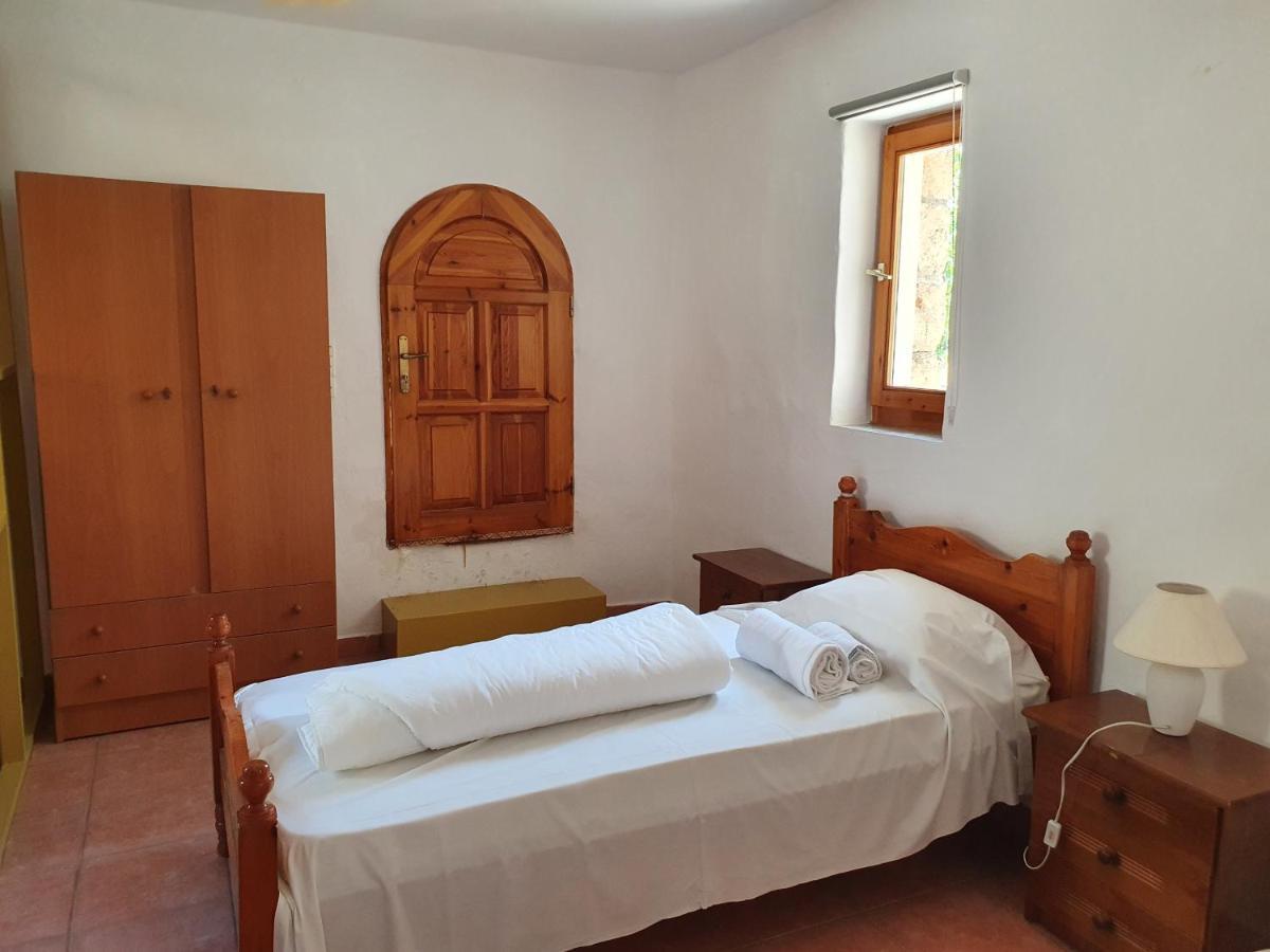 Stoupa Mani Tower Apartment Bagian luar foto