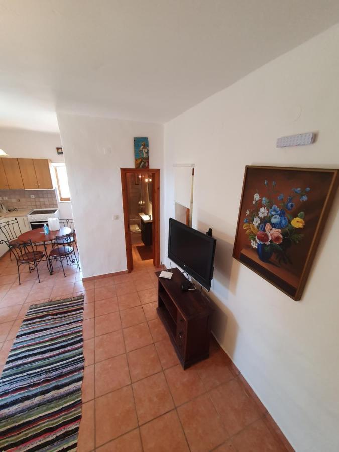 Stoupa Mani Tower Apartment Bagian luar foto