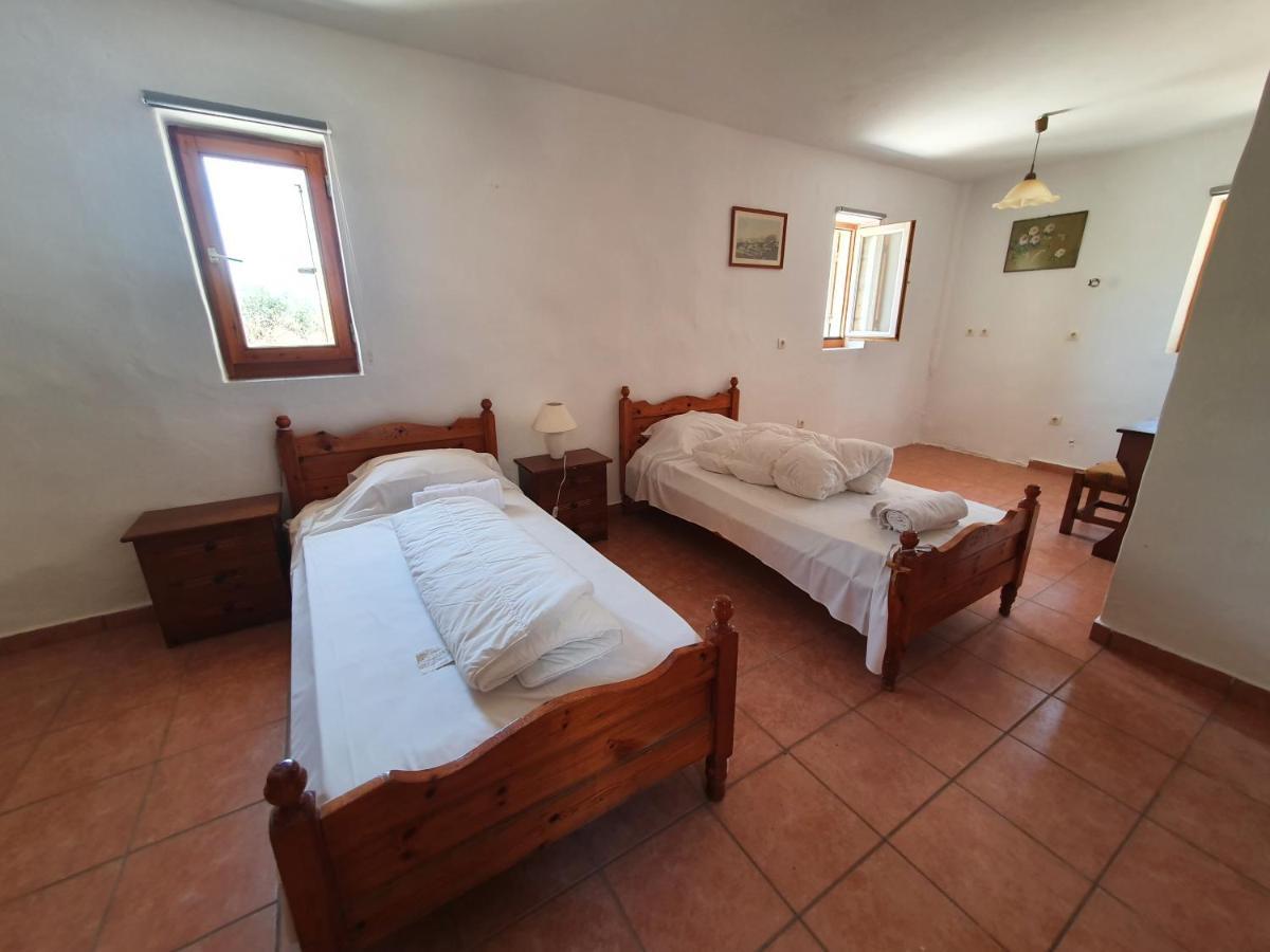 Stoupa Mani Tower Apartment Bagian luar foto